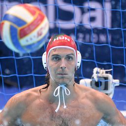 A magyar férfi vízilabda-válogatott összecsap az Egyesült Államokkal, rangadót rendeznek az NB II-ben – hétfői sportműsor