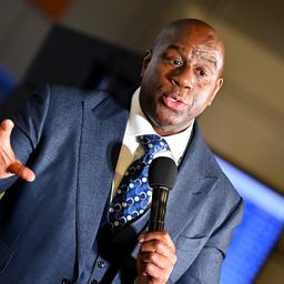 Elképesztő összegért vásárolt amerikaifoci-csapatot Magic Johnson