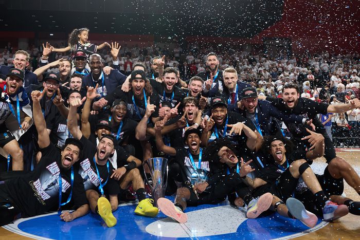 A Paris Basketball nyerte a férfi kosárlabda Eurokupát