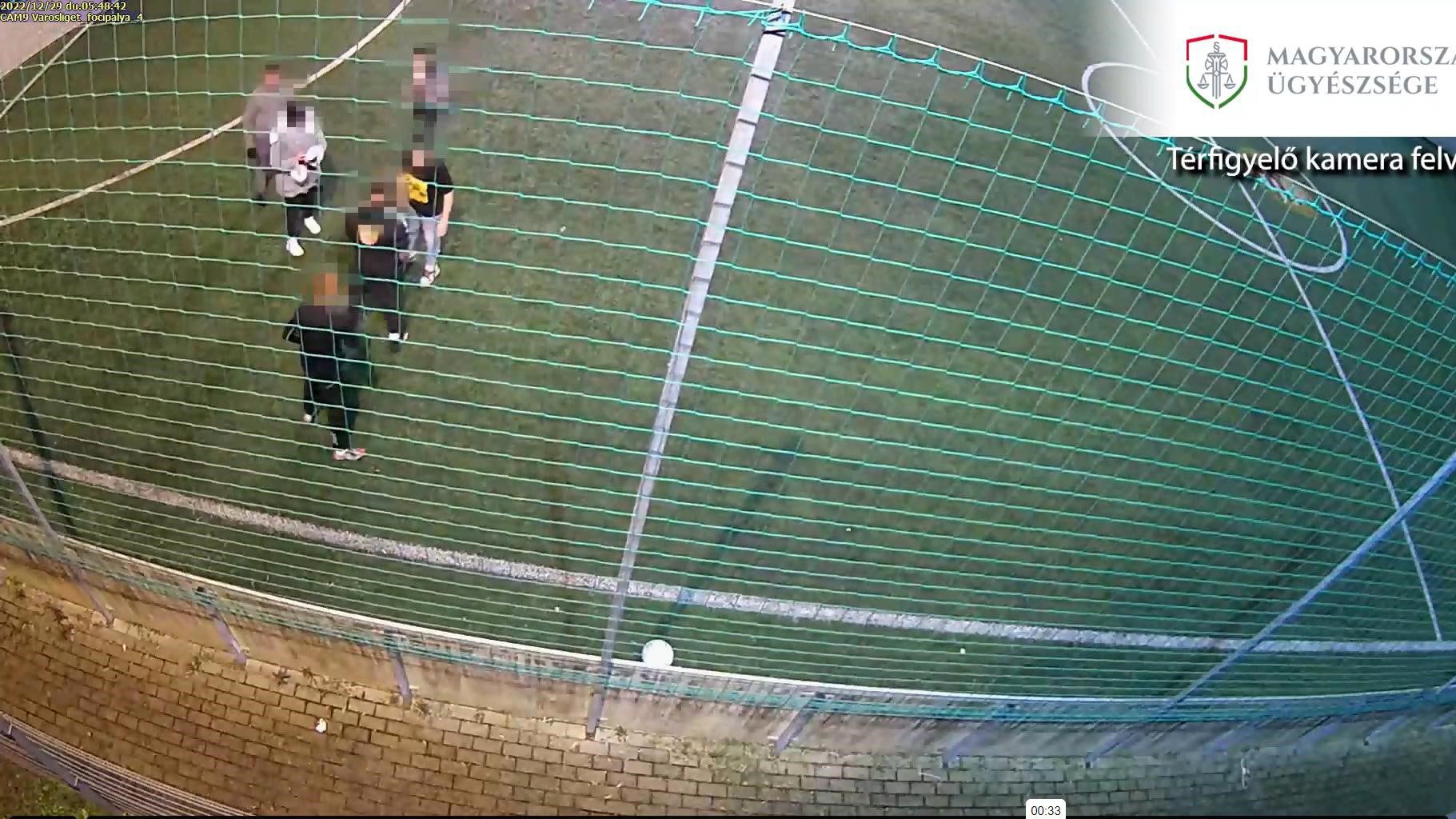 Megússza a börtönt a nő orrát eltörő focista, ellenfele rosszabbul jár – videóval