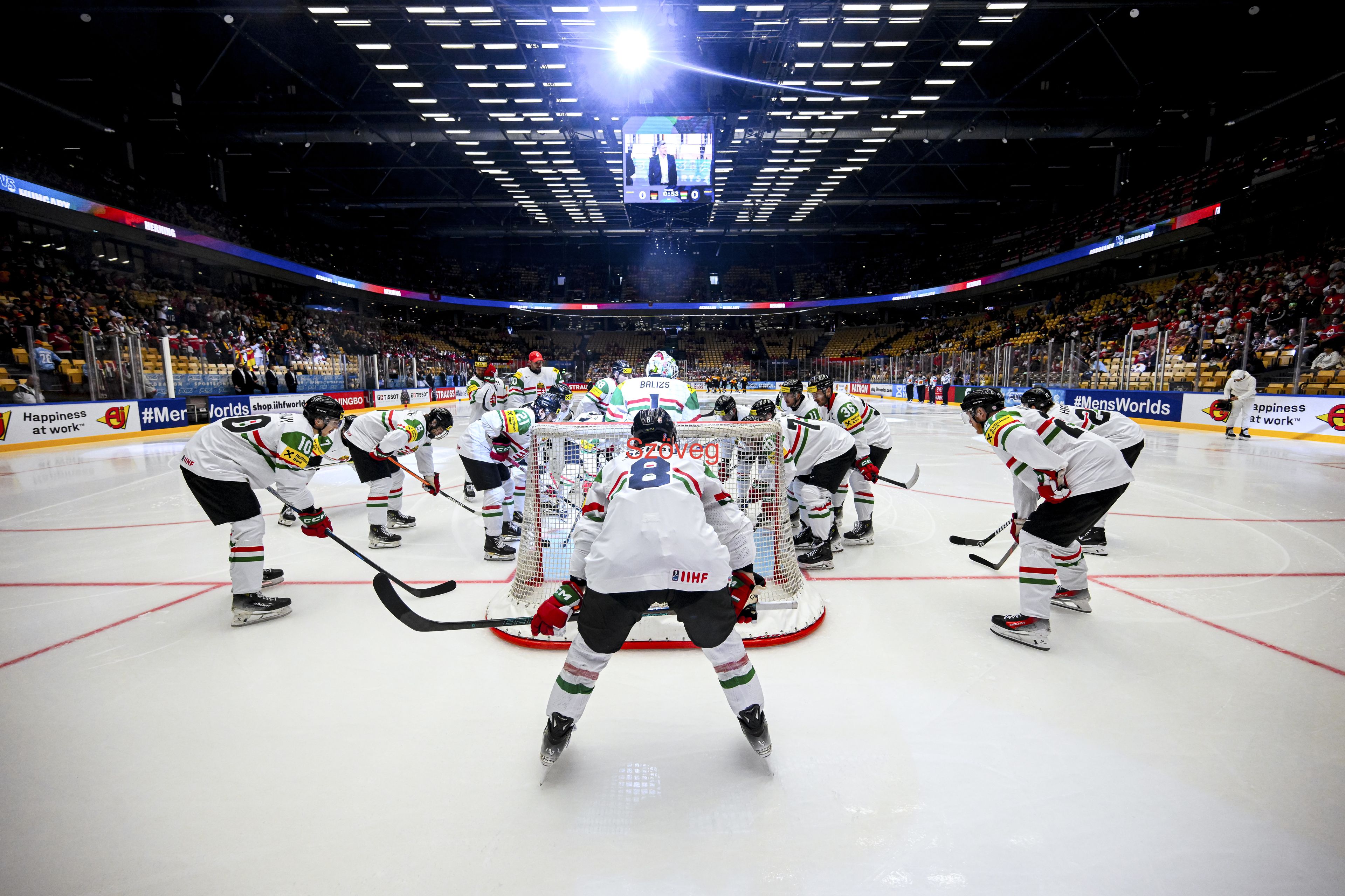 Kazahsztán ellen a jégkorong-válogatott, bajnokavatás lehet női vízilabdában – keddi sportműsor