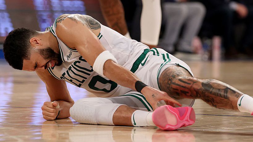 A kiesés szélén a címvédő Boston, Tatum kidőlt
