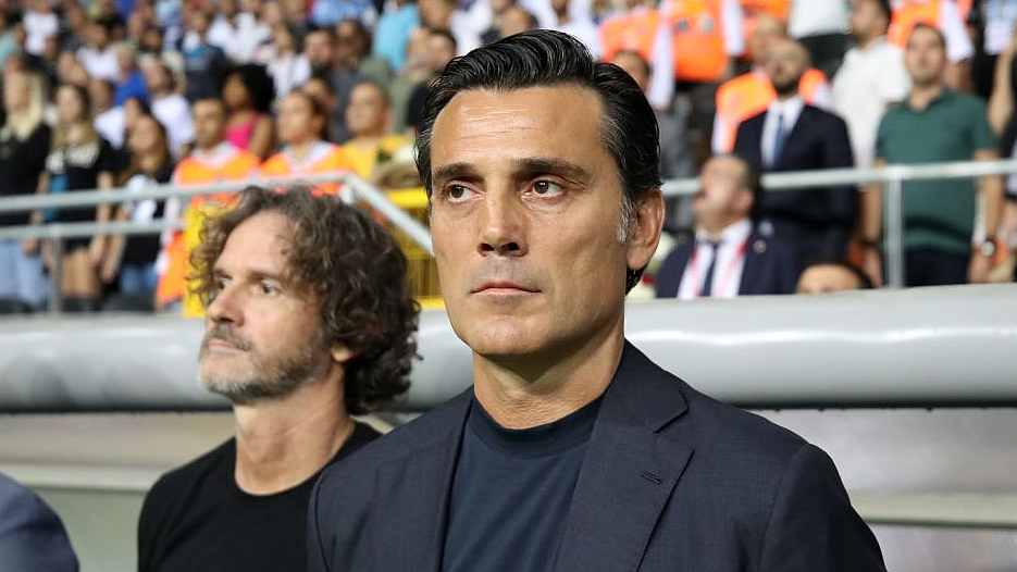 Vincenzo Montella maradhat Törökországban