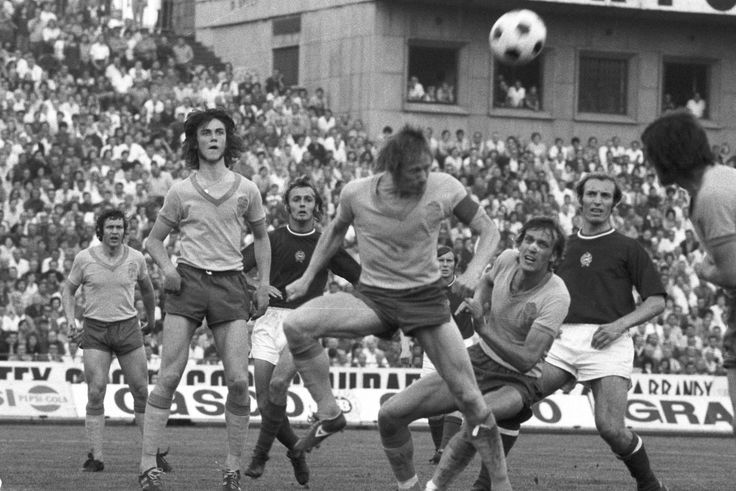 Ötven éve játszották a magyar futballtörténelem legfájdalmasabb döntetlenjét