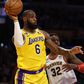 LeBron James folytatja pályafutását