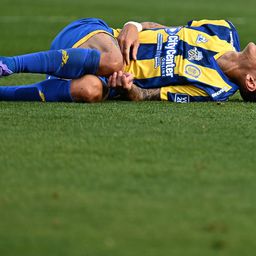 Gólja után hordágyon vitték le a pályáról a visszatérő Ángel Di Maríát