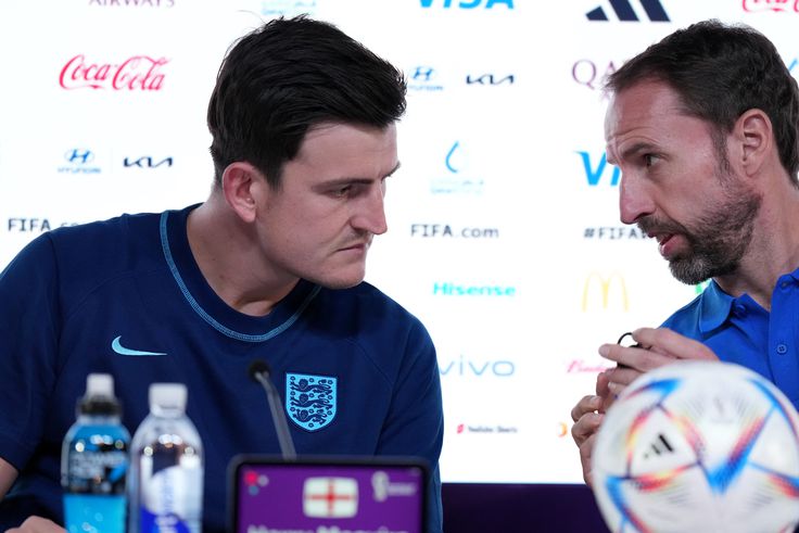 Magyarokra mutogató románok; megvédte Maguire-t az angol kapitány – délelőtti hírösszefoglaló