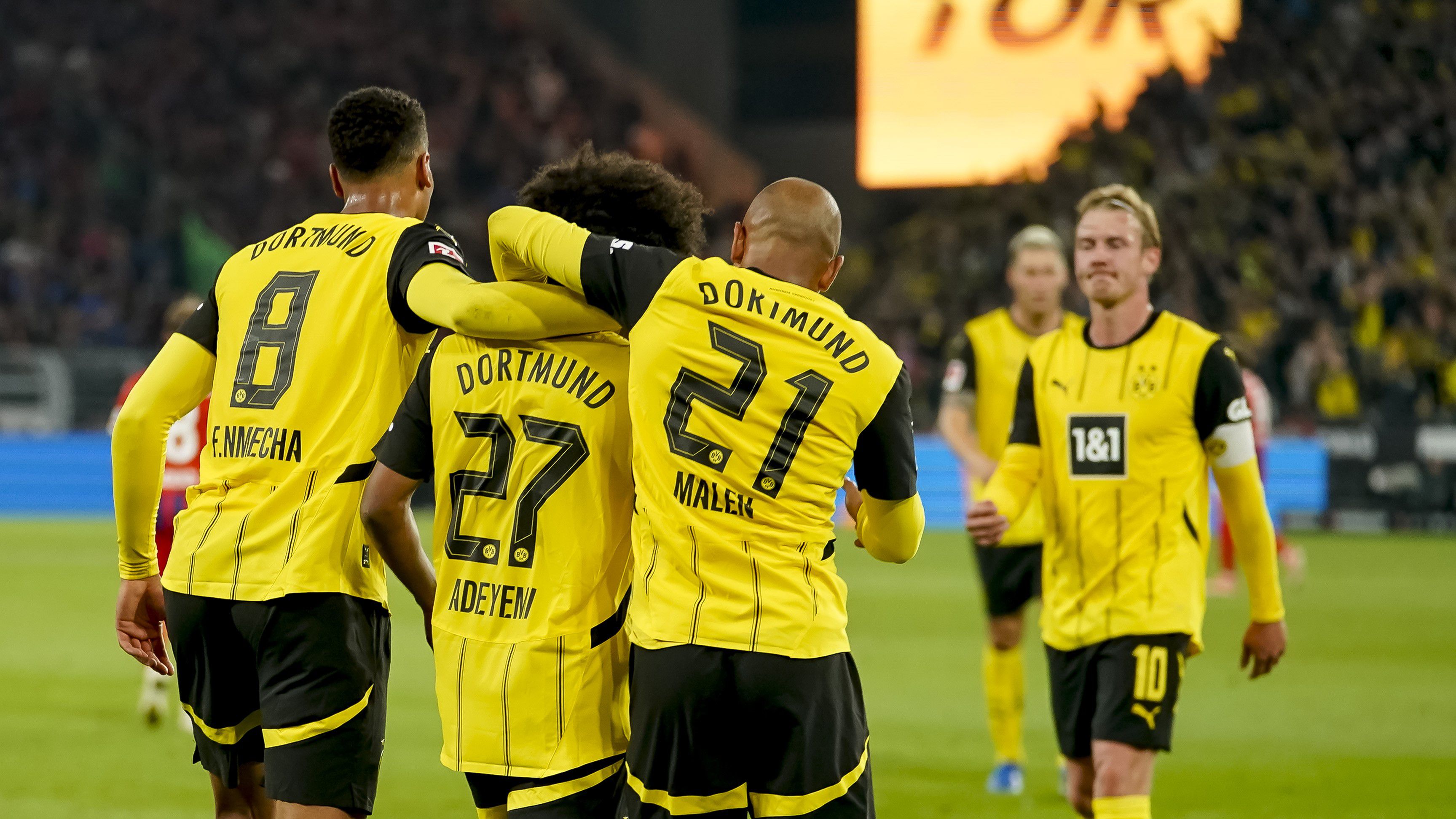 A meglepetéscsapat ellen is nyert, a tabella élére ugrott a Dortmund