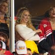 Taylor Swift-tel a fedélzeten még veretlen a Chiefs! – videókkal
