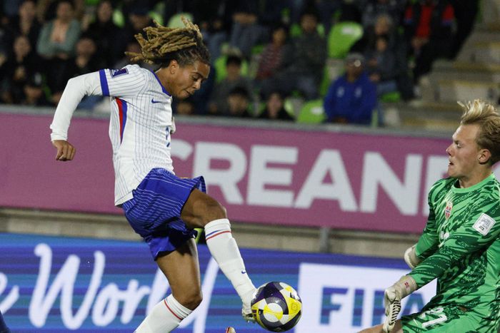 Saimon Bouabré duplájával győzte le a francia U20-as válogatott Norvégiát