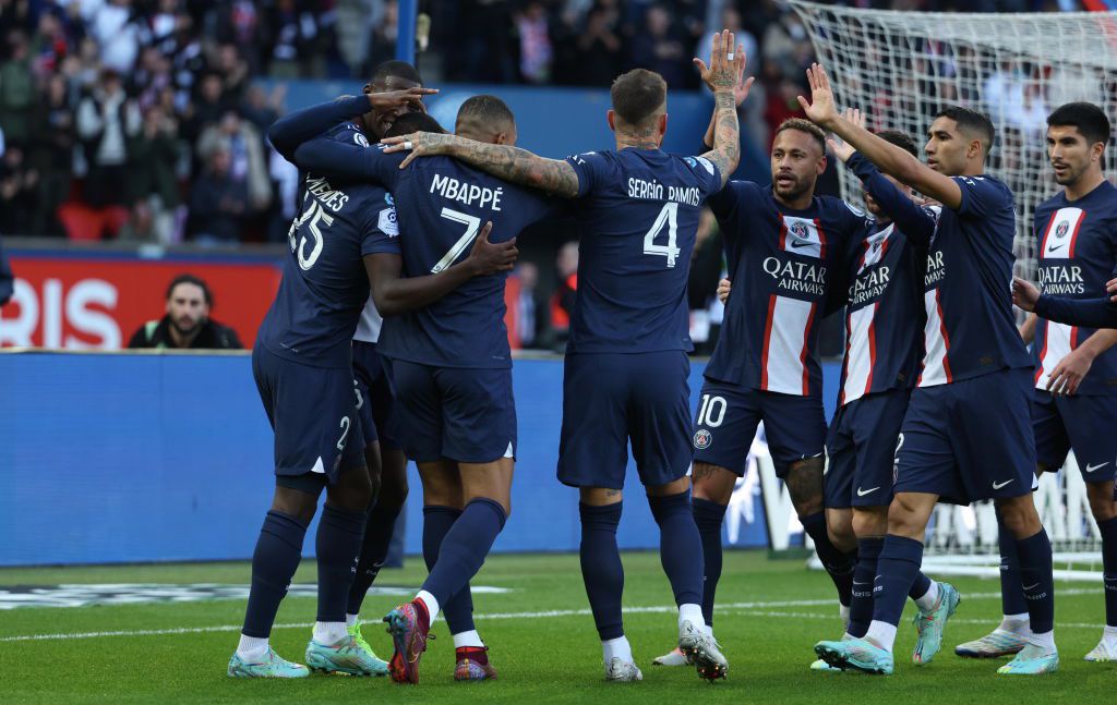 A PSG játékosai ünnepelnek az Auxerre elleni 5–0-s siker után (Fotó: Getty Images)