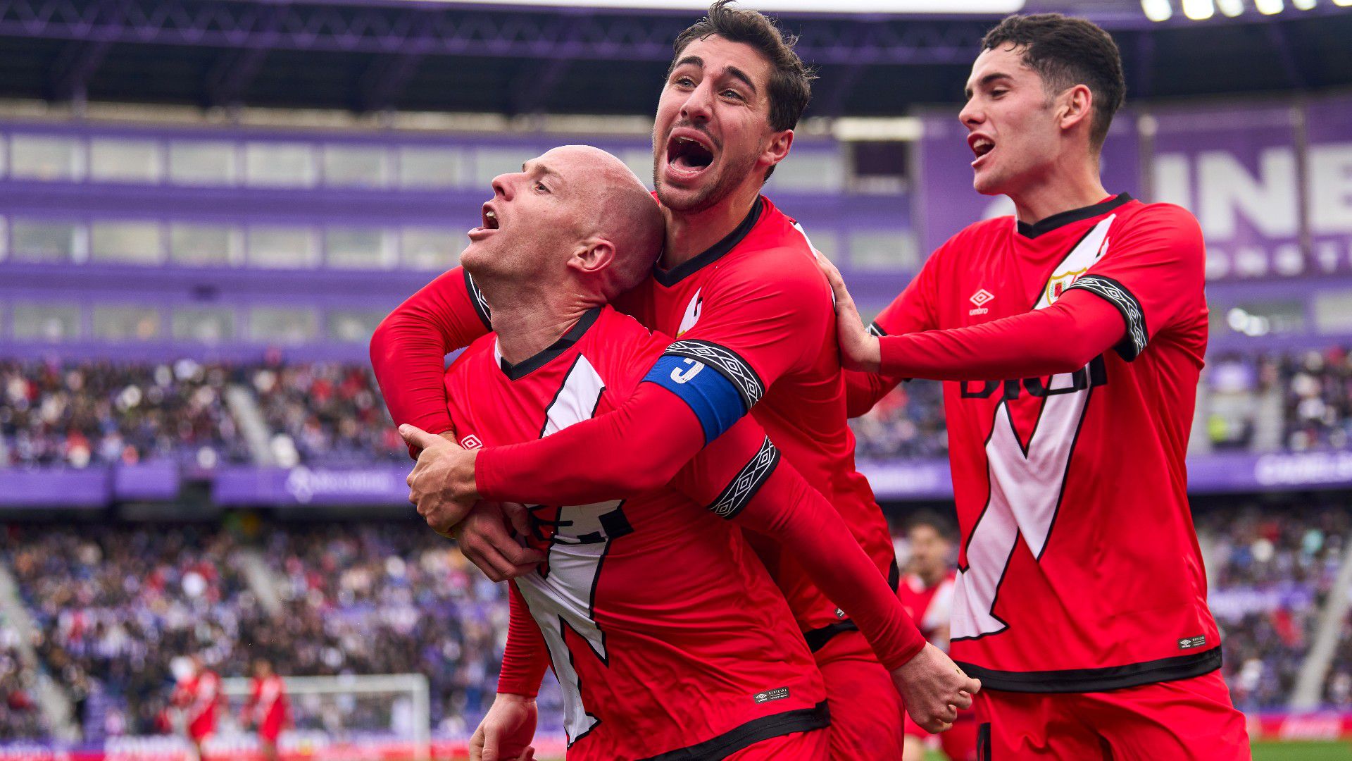 Isi Palazon lett a hős a Valladolid–Rayo Vallecano meccsen, a kihagyott tizenegyese után győztes gólt szerzett.