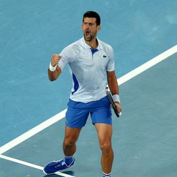 Megizzasztották Djokovicsot, de sikerrel vette az Australian Open első meccsét