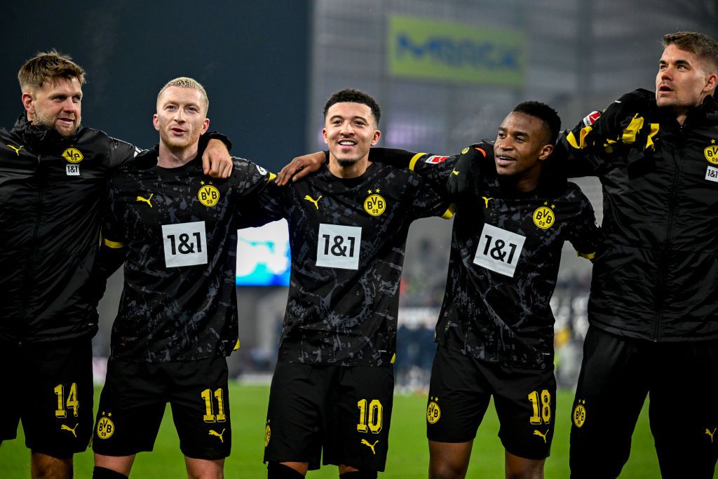 Tárt karokkal várták Dortmundban a Unitednél kegyvesztett Sanchót.