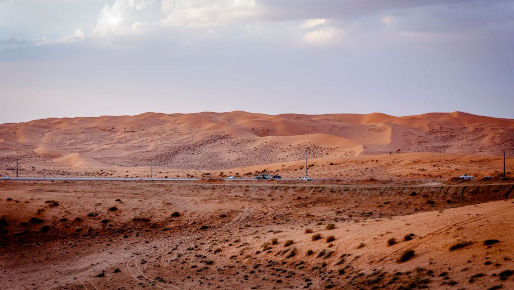 Feladta a Dakar-ralit a magyar kamionos trió