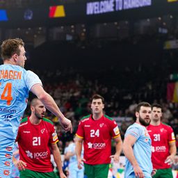 Bajban a hollandok: változás a magyarok ellen is játszó keretükben