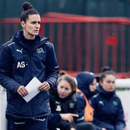 Magyar focisiker Svájcban! Szarvas Alexandra az első női edző, aki fiúcsapatot irányít