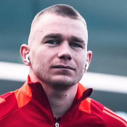 Szalai Attila a listavezető ellen kezdett először a Standard Liége-nél; Csongvai Áron bemutatkozott Svédországban