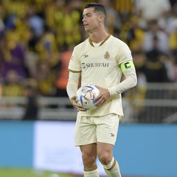 Cristiano Ronaldo nekiesett a játékvezetőnek, meg is lett jutalma – videóval