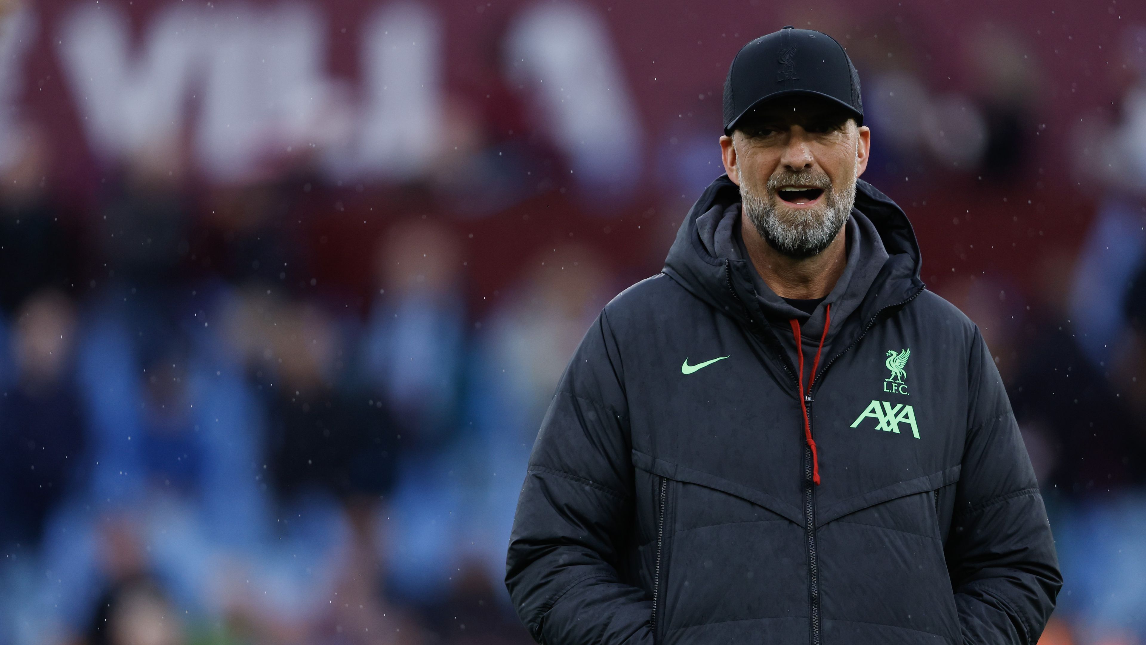 A Liverpool menedzserét az Aston Villa szurkolói is megtapsolták