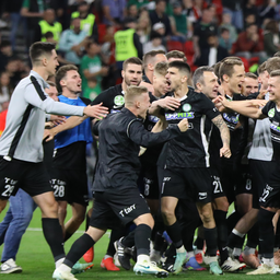 Ha Magyar Kupa, akkor Paks! A címvédő drámai csatában, büntetőkkel győzte le a Fradit