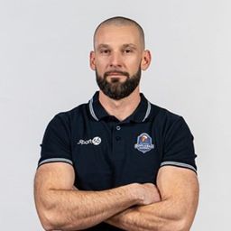 Hosszabbított vezetőedzőjével az élvonalbeli magyar klub