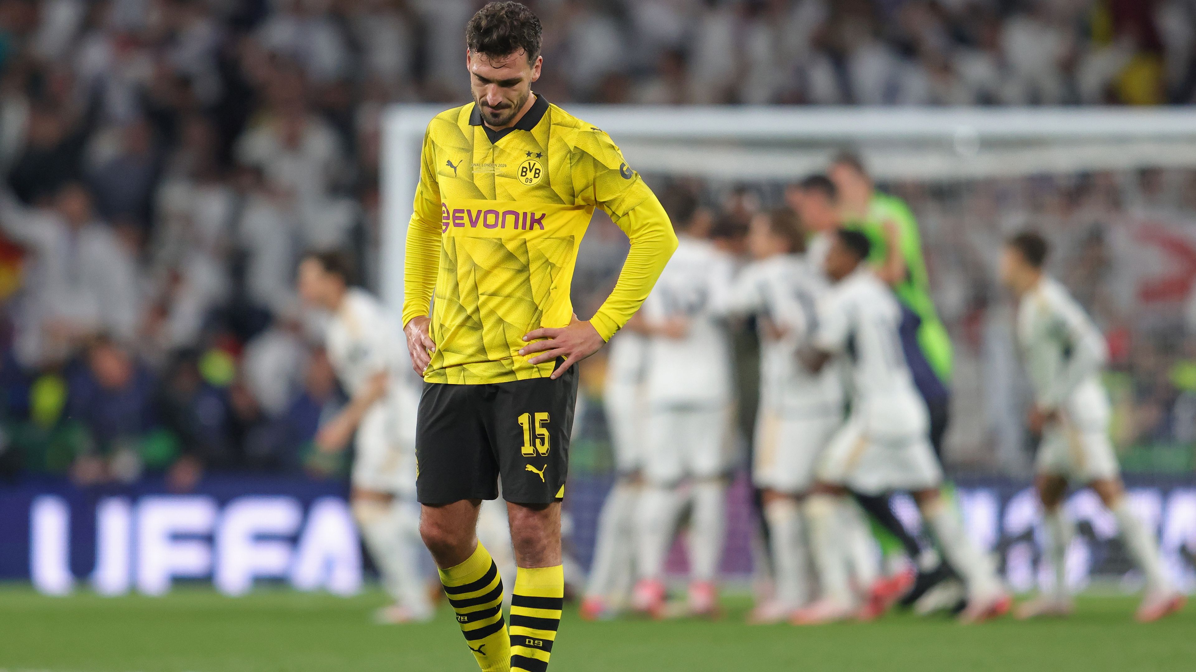 Eldőlt, a Dortmund-legenda távozik a klubtól – így búcsúzott