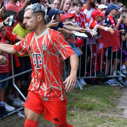 A Bayern München szélsőjére csapna le a Barcelona