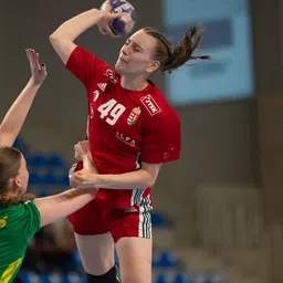 Házigazdát vert a női junior kézilabda-válogatott