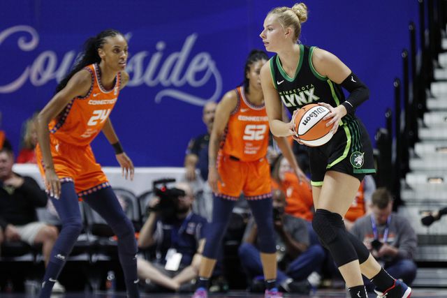 Juhász Dorka öt pontig, hat lepattanóig és két asszisztig jutott