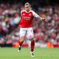 A partjelző tanította az Arsenal sztárját a helyes bedobásra
