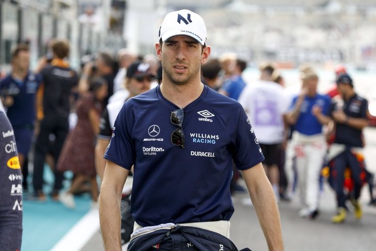 Két év után posztolt a közösségi médiába Nicholas Latifi
