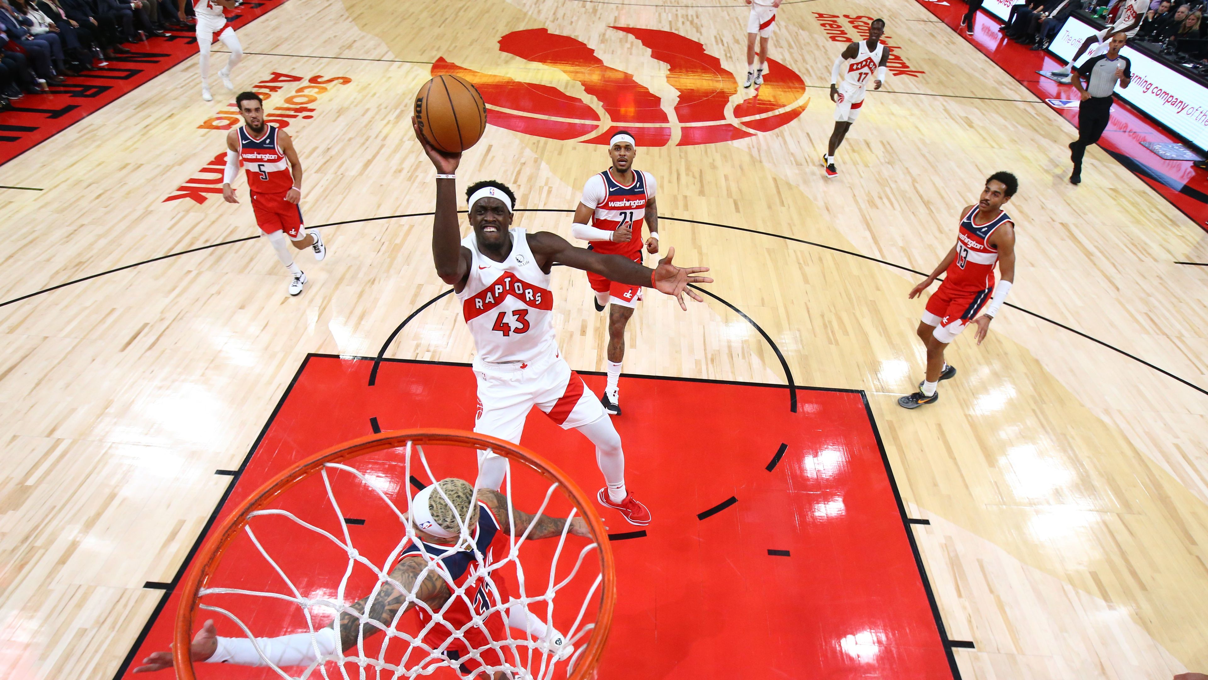 Huszonhárom pontos hátrányból fordított a Toronto az NBA-ben