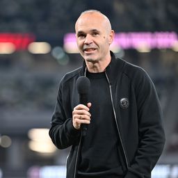 Futballklubot vett Andrés Iniesta