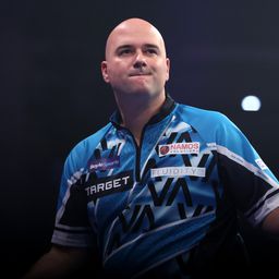 Borult a papírforma, így indult a Grand Slam of Darts kieséses szakasza