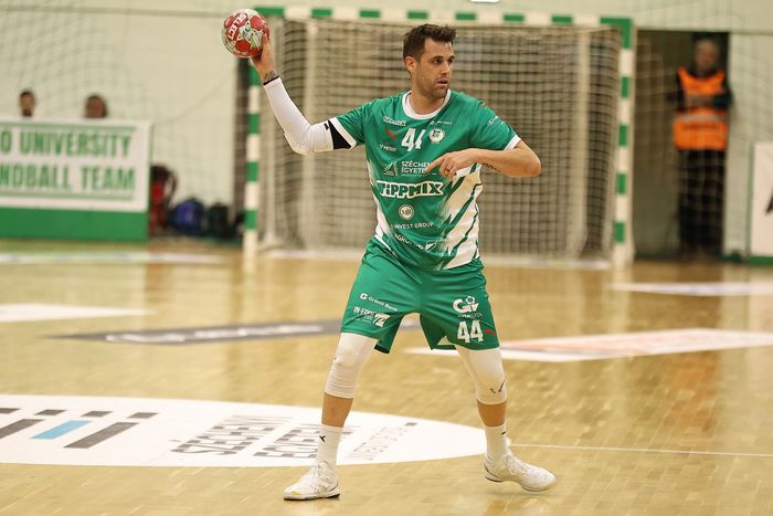 A lap információi szerint a szlovén légiós szombaton, a Szigetszentmiklós elleni bajnokin nem lép pályára (Fotó: Facebook/ETO University Handball Team)