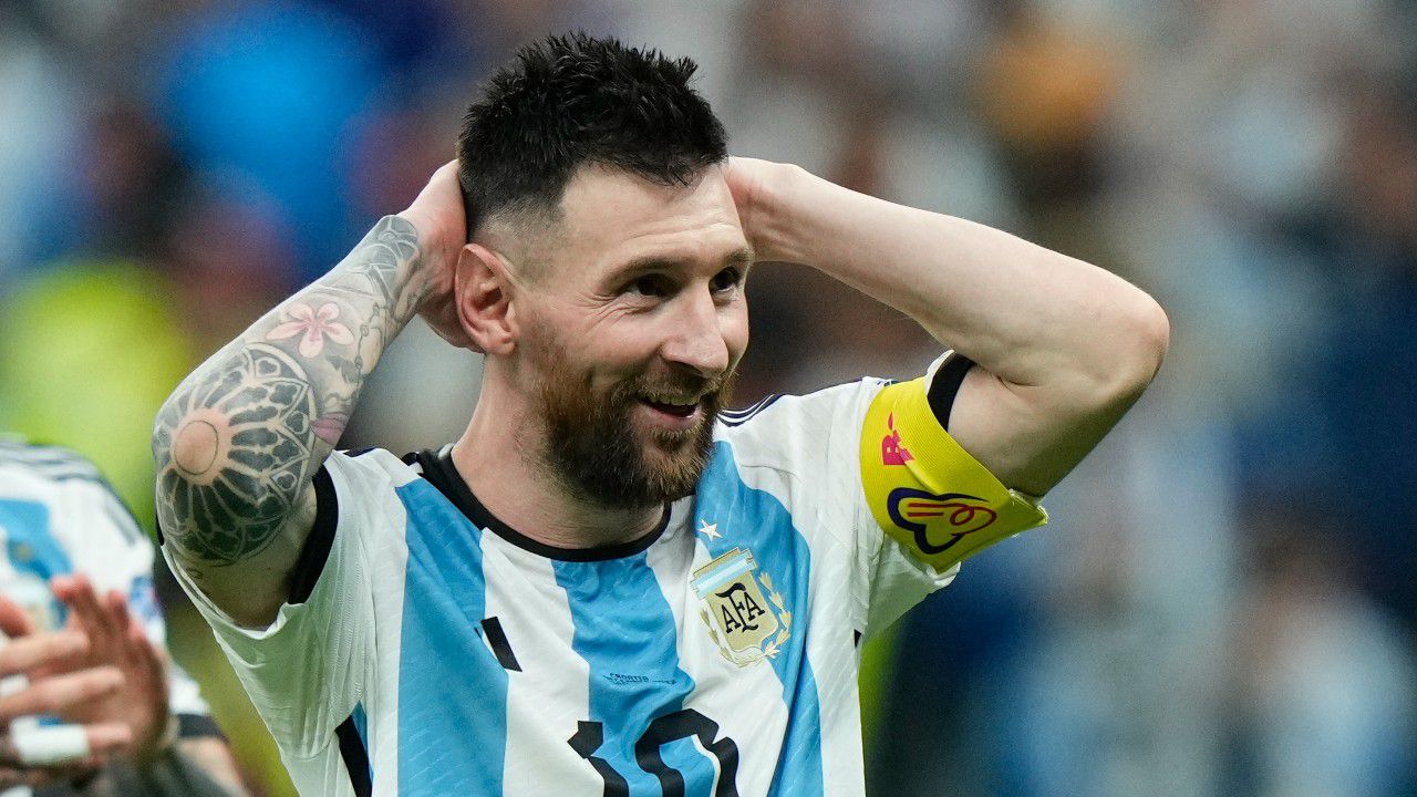 VIDEÓ: Messi szinte elérzékenyült az argentin riporternő szívhez szóló monológjától
