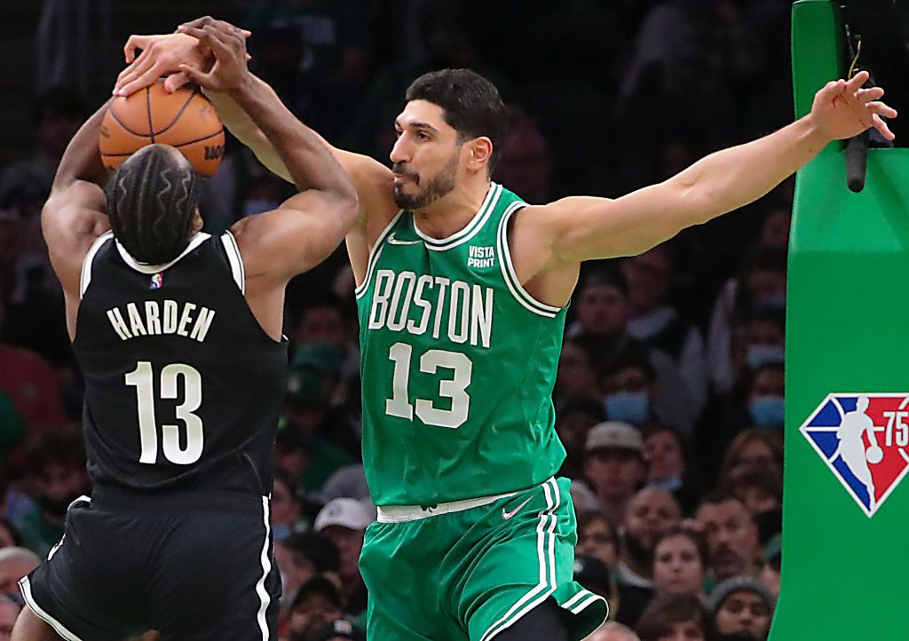 Vérdíjat tűztek ki a volt NBA-sztár. Enes Kanter fejére (Fotó: Getty Images)