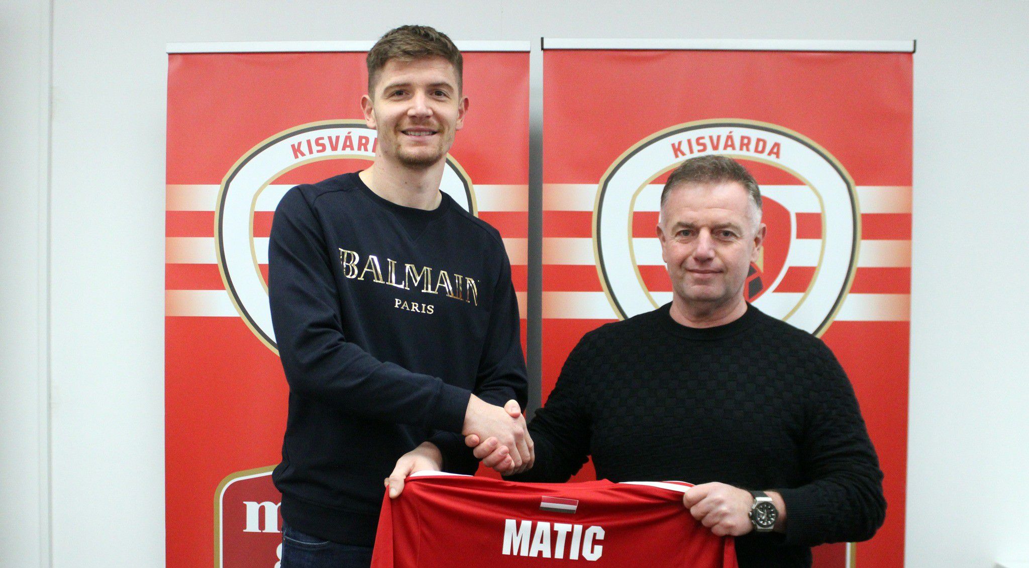 A 4-es mezszámot választotta Matic. Fotó: Kisvárda FC