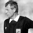 Meghalt a legendás játékvezető, aki elsőként kapott búcsúmeccset Németországban