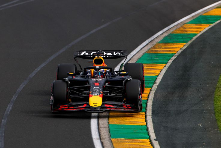 A volt Formula–1-es pilóta szerint Verstappen sem tud segíteni a Red Bullnak