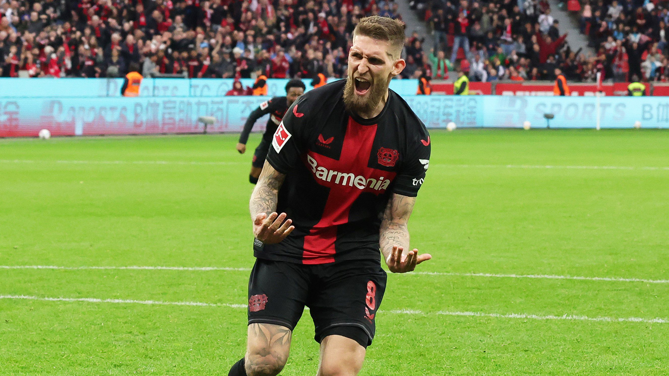 A Leverkusen játékosa odaszúrt a Bayern Münchennek