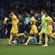 A Barcelona játékosainak menekülniük kellett