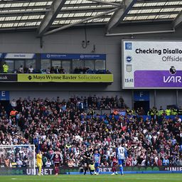Szavazni fognak a VAR eltörléséről a Premier League-ben – hivatalos