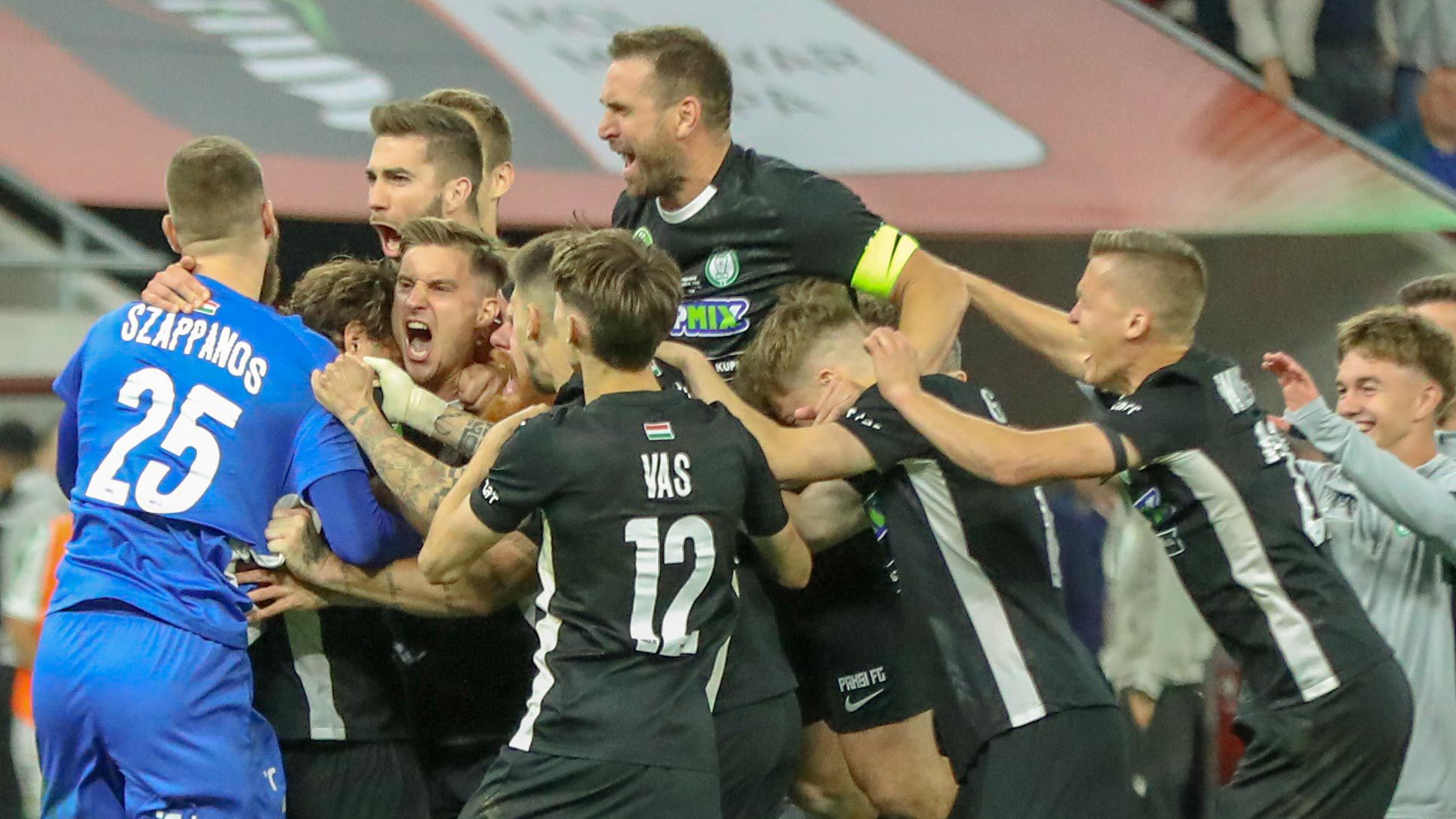 Böde Dániel: Egyszerűen fogalmazva, berúgunk