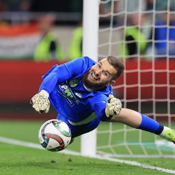 „A foci észjáték is, nem árt, ha néha használod a fejed” – Szappanos Péter a kifogott büntetőkről, büszkeségről és a birkák számolásáról