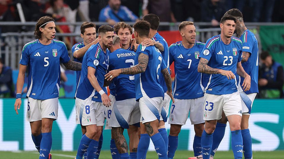 Barella gólját ünneplik az olaszok