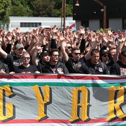Galéria: Előre, Magyarország! – szurkolóink már vonulnak a meccs helyszínére