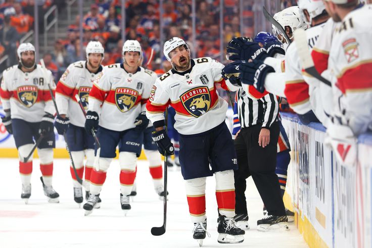 Marchand remeklésével egy győzelemre a kupától a Florida