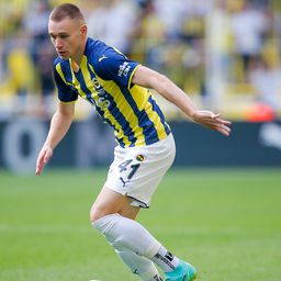 Szalai Attila nem volt a Fenerbahce keretében a szombati edzőmeccsen, érik a klubváltás – sajtóhír